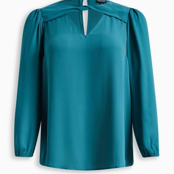 Torrid Size 2 - Georgette Twist Front Keyhole Blouse - Pacific Blue - Picture 5 of 5